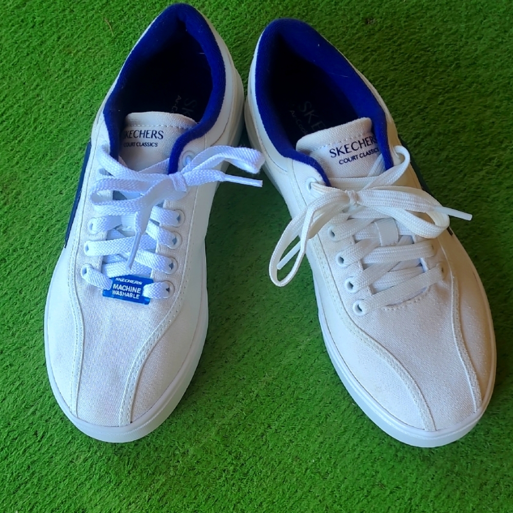 Skechers White and Blue Women's Air-Cooled Memory Foam Sneakers, 6